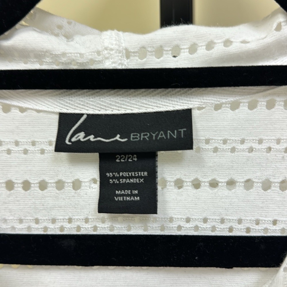Plus size Lane Bryant white hoodie - Picture 5 of 6
